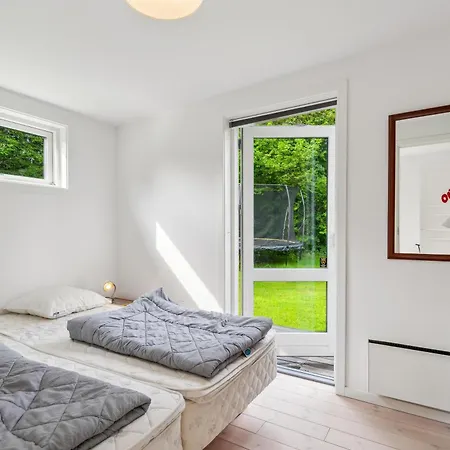 Stunning In With 5 Bedrooms And Internet Feriehus