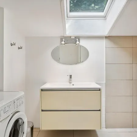 Feriehus Stunning In With 5 Bedrooms And Internet